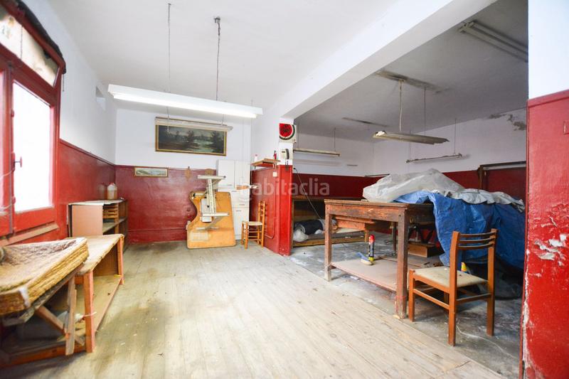 Foto f565df46-1090-4b2b-ab37-473125c25008. Haus mit parking in Singuerlín Santa Coloma de Gramenet