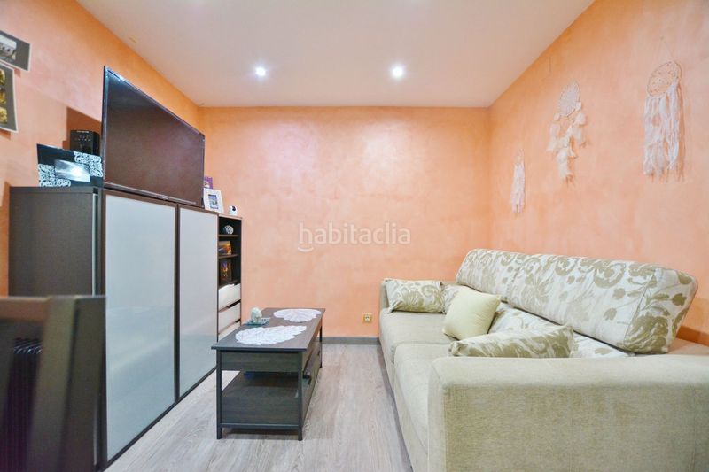 Foto cd6b1061-539a-42e5-8b67-701ae70fb10f. Àtic a Centre Santa Coloma de Gramenet