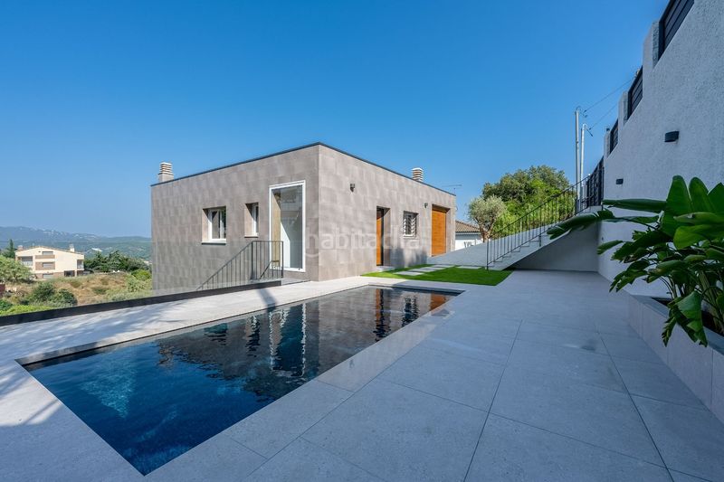 Foto 9713454f-8813-4470-bd12-924f7bbae4c5. Casa amb calefacció aparcament piscina a Sant Cebrià de Vallalta