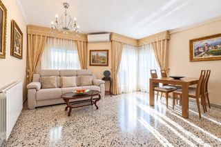 197.000 € — Piso Maria Fortuny