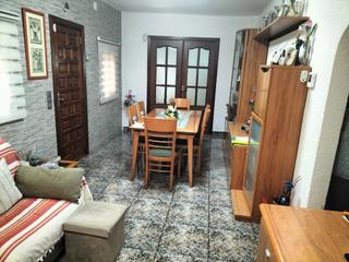 Pis a Carmel. Planta baja con patioterraza, cerca bunkers carmelo, parc tres t