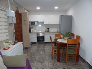 Pis a Carmel. Planta baja con patioterraza, cerca bunkers carmelo, parc tres t