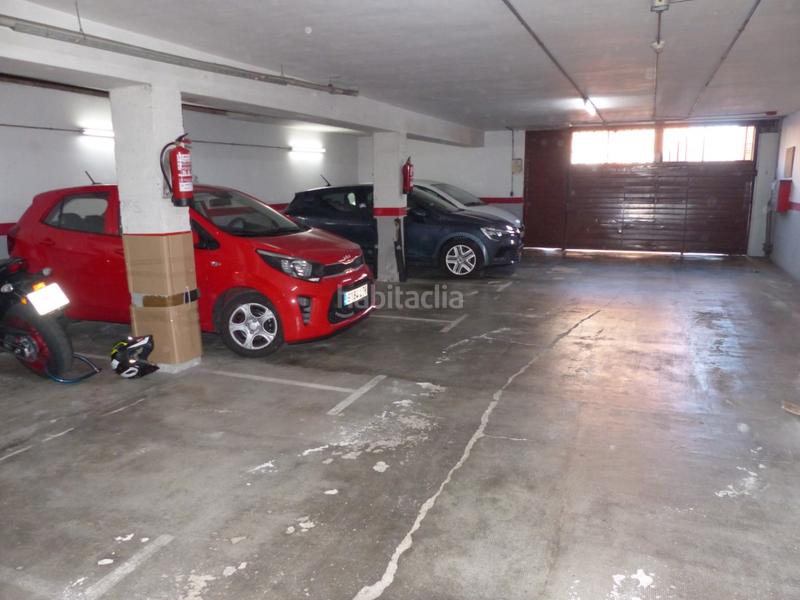 Foto 279aede2-34ae-4e5d-807f-a2e8b4eb7882. Parking coche parking en cpedrell de facil acceso en planta nivel calle en Barcelona