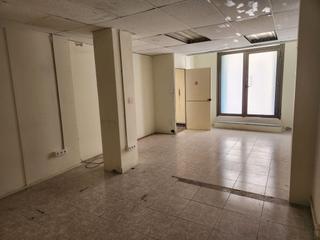 Local Comercial a La Teixonera. Oportunidad. local comercial de 196 metros, cualquier actividad,