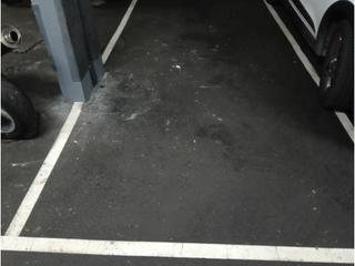 Aparcament cotxe a Carmel. Plazas de parking para coche pequeñomediano y moto, , fácil acce