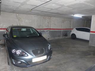 Parking coche en La Teixonera. Calle arenys, oportunidad . plaza de parking muy amplia para 3 c