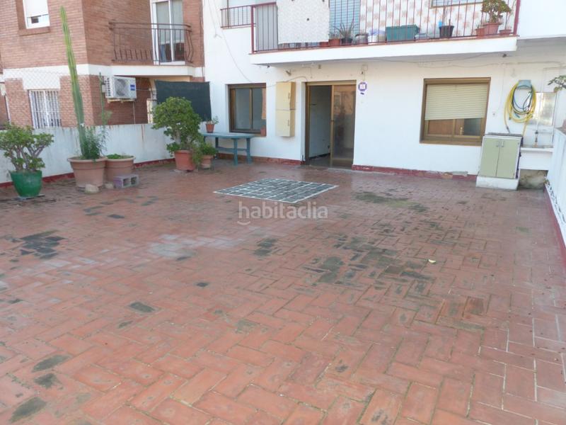 Foto aca28343-0ec3-4992-b106-b583ea29f4a3. Planta baixa a Carmel Barcelona