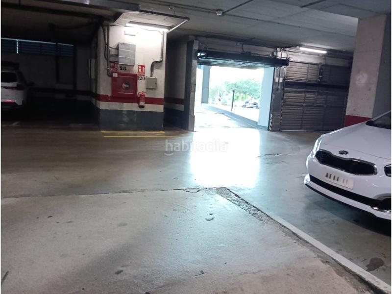 Foto d0df974c-d2ea-4684-82db-c9a316558cec. Posto auto in Vall d´Hebron Barcelona