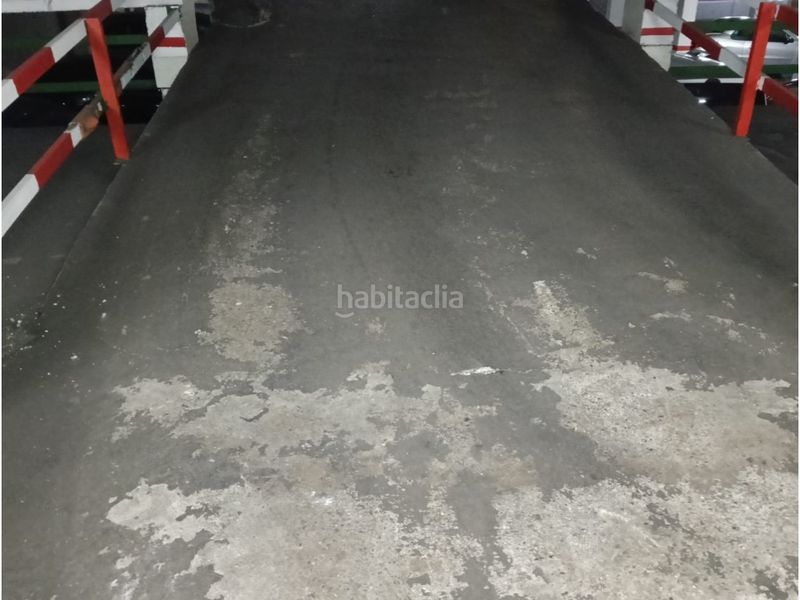 Foto 4a80bd81-0b4b-4908-8757-f35fd042cc18. Aparcament cotxe a La Teixonera Barcelona