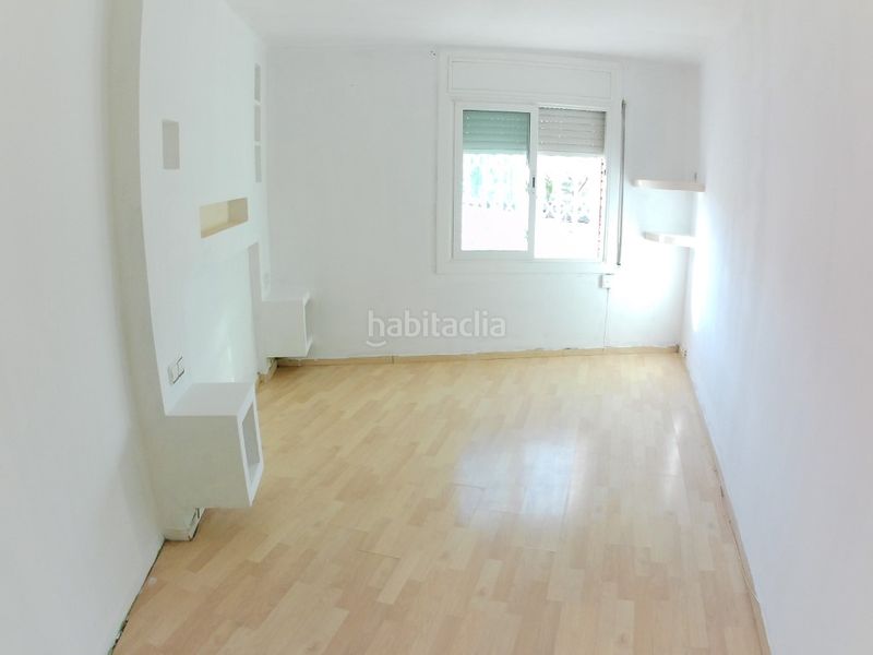 Foto f13cbaf9-9888-439a-a0ad-2e851183398c. Pis a La Teixonera Barcelona