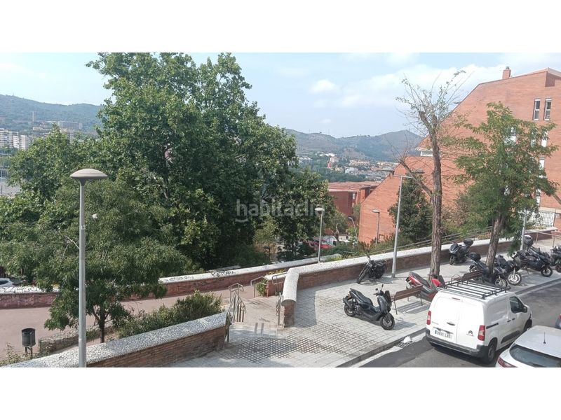 Foto 9293e300-efe7-42da-ac2e-cef053e2afbc. Pis a La Teixonera Barcelona
