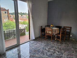 Flat  Calle tajo. Amplio piso con ascensor, balcón y 3 habitaciones en calle tajo