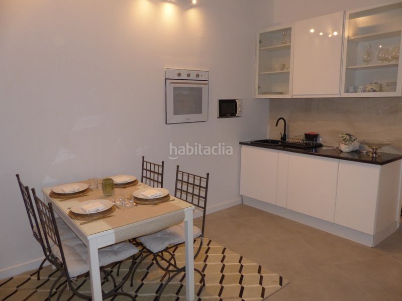 Foto 777d3652-f9d5-4165-8120-37a192ef576c. Loft a Carmel Barcelona