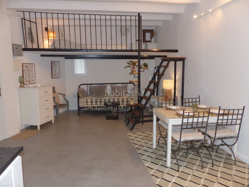 Foto b21887af-f652-4950-8af9-b17c2163640e. Loft a Carmel Barcelona