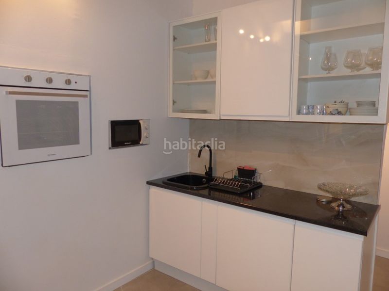 Foto f61c5612-acfb-4d3a-b30d-8a9f9c81f5b1. Loft a Carmel Barcelona