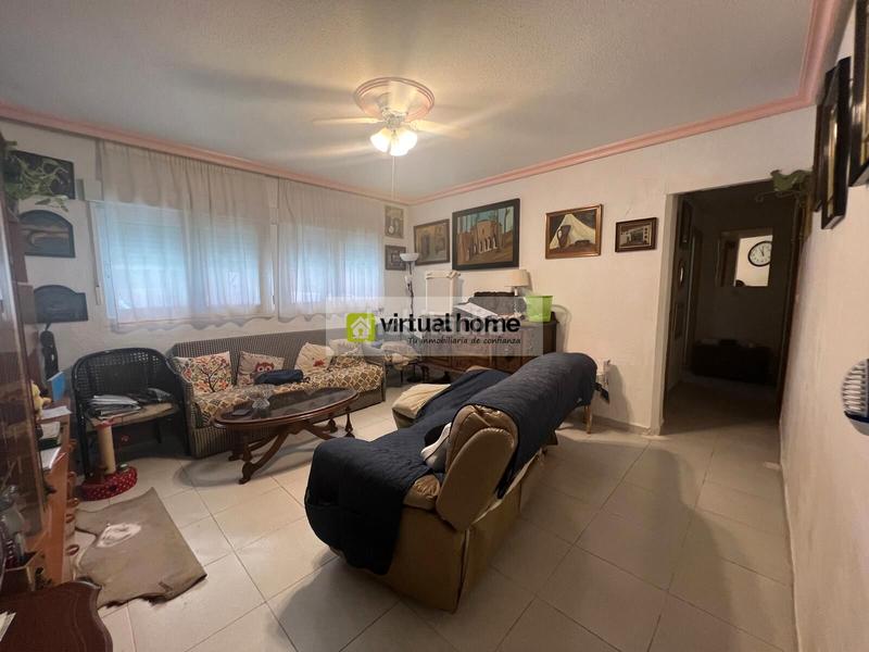Foto 12aa13c8-58e1-42f1-8f40-7e27b1917477. Apartamento piso en jaime 1 en Playa Poniente Benidorm