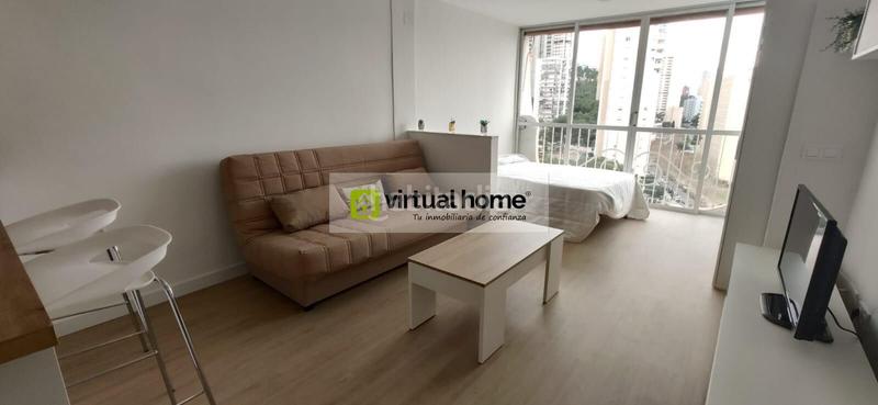 Foto 465afcf5-9cf9-48f0-8c24-dc4cd81a23d3. Alquiler loft alquiler todo el año parking piscina vistas despejadas en Benidorm