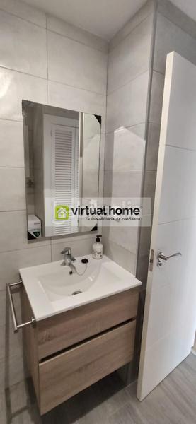 Foto 5ce43bd2-e23e-4329-a9ec-6e6aa9292cd3. Alquiler loft alquiler todo el año parking piscina vistas despejadas en Benidorm