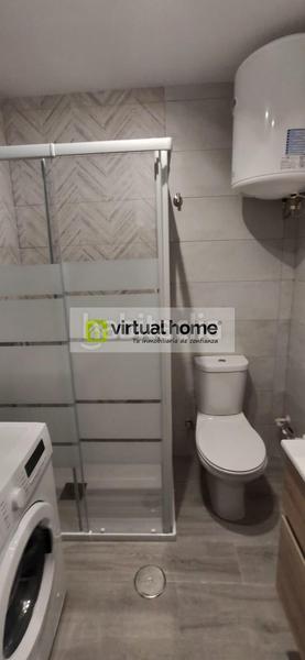 Foto 63e39662-f5d8-4c9d-96b2-969c48fb683a. Alquiler loft alquiler todo el año parking piscina vistas despejadas en Benidorm
