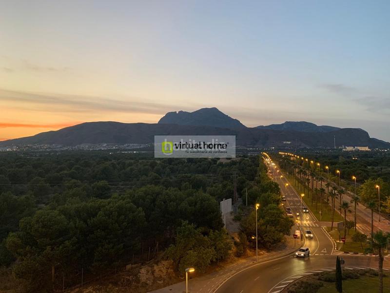 Foto 09139d02-51b3-4b9f-b551-12e46e97bbbb. Alquiler apartamento alquiler larga temporada en Playa Poniente Benidorm