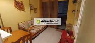 Pis a Avenida zamora 3. Amplio piso de una habitación, piscina y parking