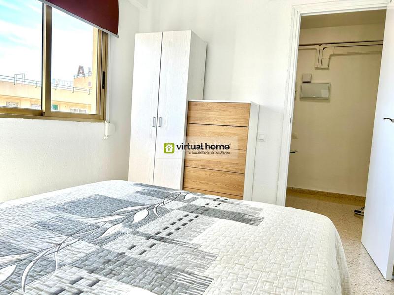 Foto f762bda8-9176-4b67-8900-3540cd75c1ad. Piso en avenida avenida república argentina 4 segunda linea de Playa Poniente 3 habitaciones parking y piscina en Benidorm