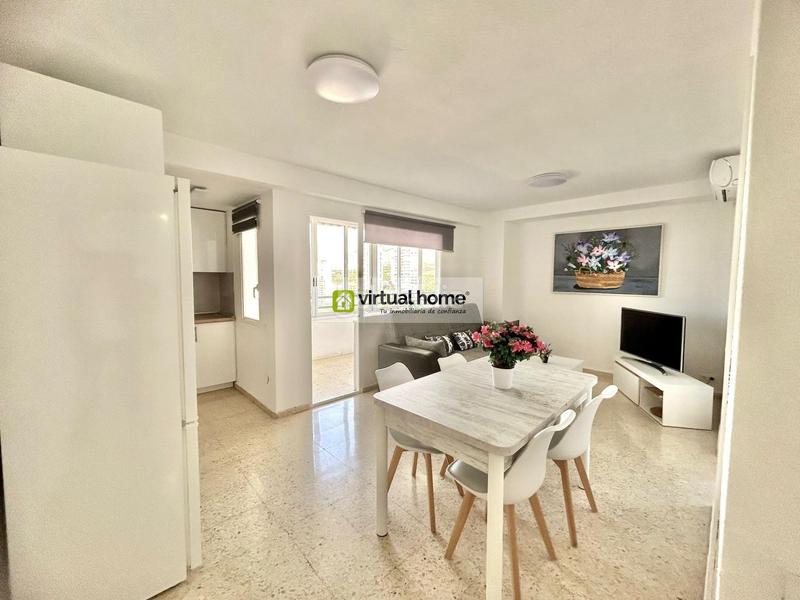 Foto fbdddc56-91a3-4fa5-abd7-d80d4b2c380d. Alquiler piso en avenida avenida república argentina 4 segunda linea de Playa Poniente 3 habitaciones parking y piscina en Benidorm
