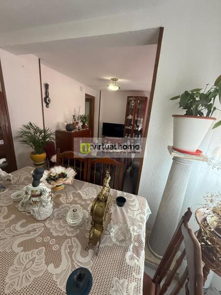 Foto ce3f0d63-b372-45e8-b1b1-73f2a26e3751. Piso  en jaime i, de 3 habitaciones para entrar a vivir en Benidorm