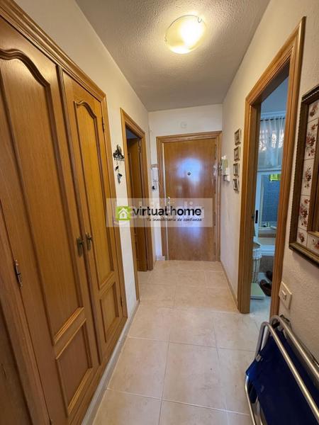 Foto 41ab3d38-ba42-4704-92bc-8884e144229d. Etagenwohnung mit parking pool in Playa Poniente Benidorm