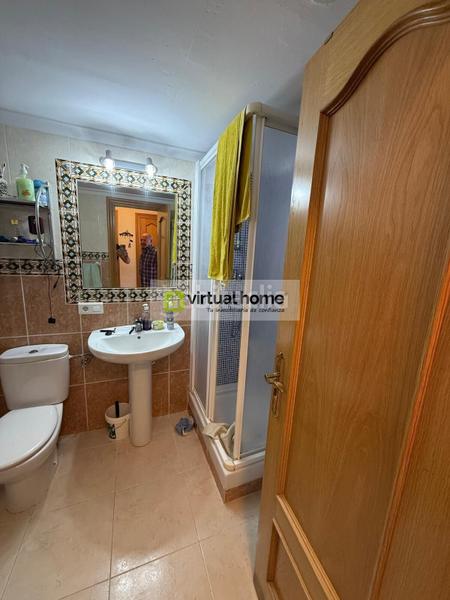 Foto 71be0ace-ea16-4c9d-b589-bb7a57914410. Etagenwohnung mit parking pool in Playa Poniente Benidorm