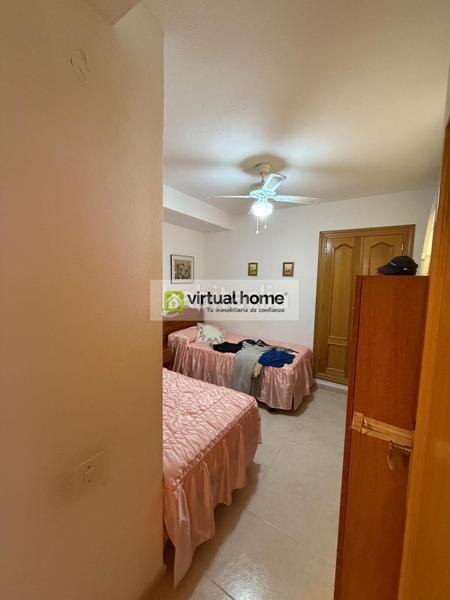 Foto b5db8223-3b18-456b-839f-120548f7dc83. Etagenwohnung mit parking pool in Playa Poniente Benidorm