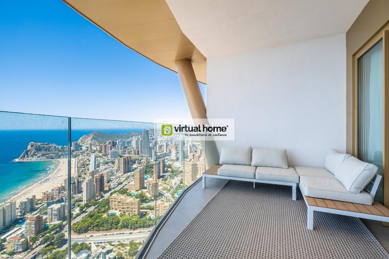 Foto 018454e3-c813-4aea-ac0c-bf2ca2c3a380. Pis amb calefacció aparcament piscina a Playa Poniente Benidorm