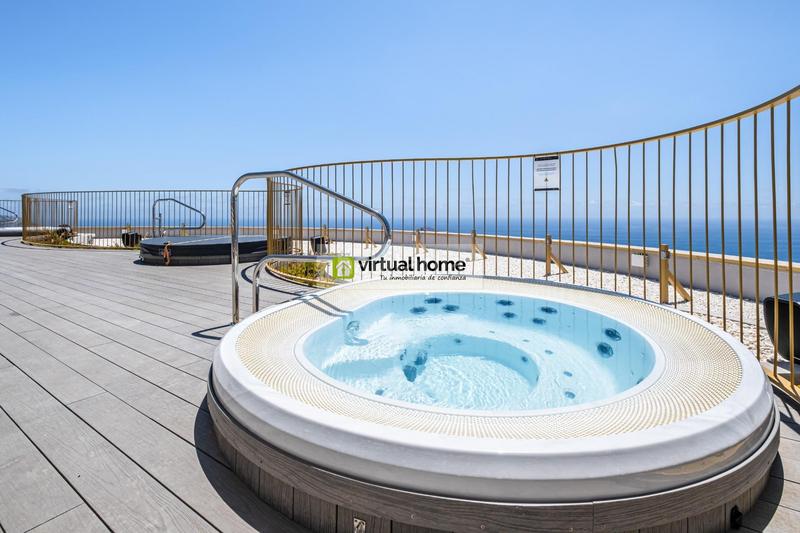 Foto 1a0ea7fd-6393-4aad-b2f5-3c7313e86ae2. Pis amb calefacció aparcament piscina a Playa Poniente Benidorm