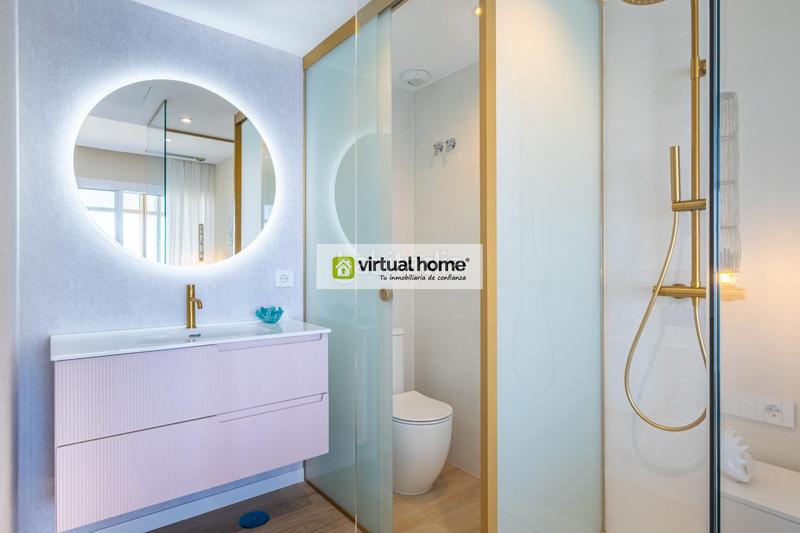 Foto 4b4a5e99-60df-47bc-892d-a1eaa69a0ad1. Pis amb calefacció aparcament piscina a Playa Poniente Benidorm