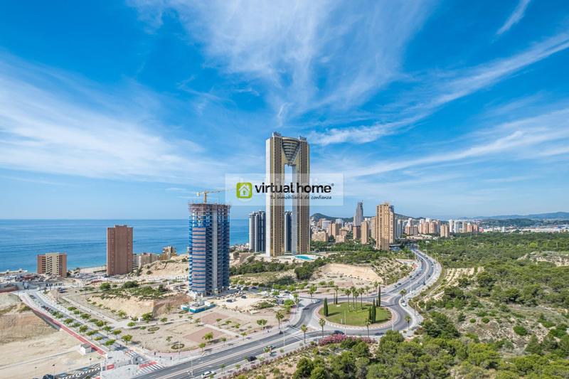 Foto 51bca67f-c958-4b39-89f9-0d3a1644d1a7. Pis amb calefacció aparcament piscina a Playa Poniente Benidorm