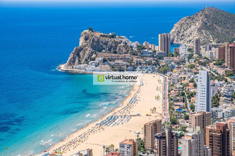 Foto 61a21352-88db-4245-baea-a9df9826b87e. Pis amb calefacció aparcament piscina a Playa Poniente Benidorm