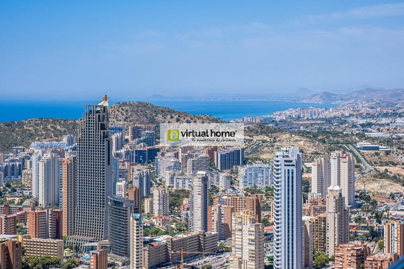 Foto 8ecf342f-d554-4902-b7e6-21202fbca175. Pis amb calefacció aparcament piscina a Playa Poniente Benidorm