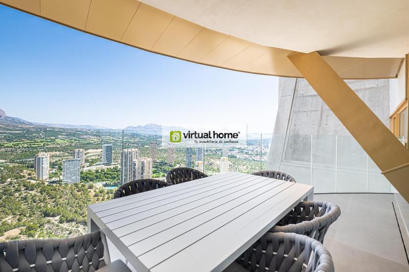 Foto a3c2cf6f-7cc3-4d56-9060-3972942718a4. Pis amb calefacció aparcament piscina a Playa Poniente Benidorm