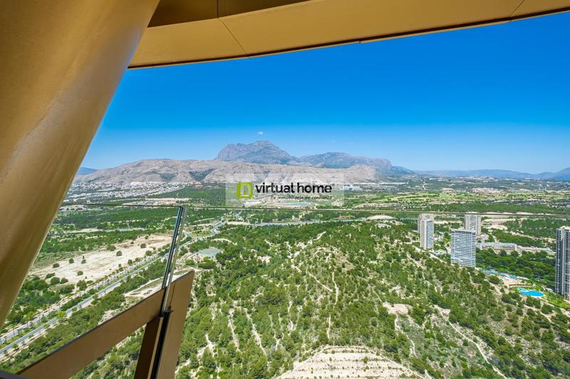 Foto d483687c-f7b8-43da-94aa-1052476e37cc. Pis amb calefacció aparcament piscina a Playa Poniente Benidorm