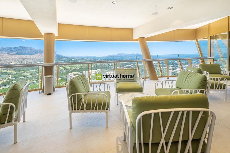 Foto e5820569-b9dc-4dd9-b050-01942e16fca7. Pis amb calefacció aparcament piscina a Playa Poniente Benidorm