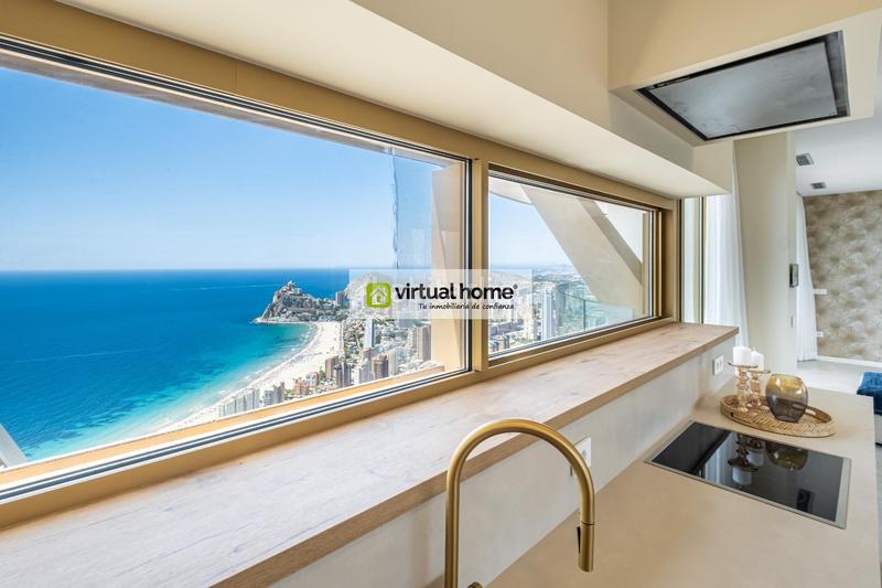 Foto eb8cdf08-f2ed-47f3-b492-c72611ade7dd. Pis amb calefacció aparcament piscina a Playa Poniente Benidorm