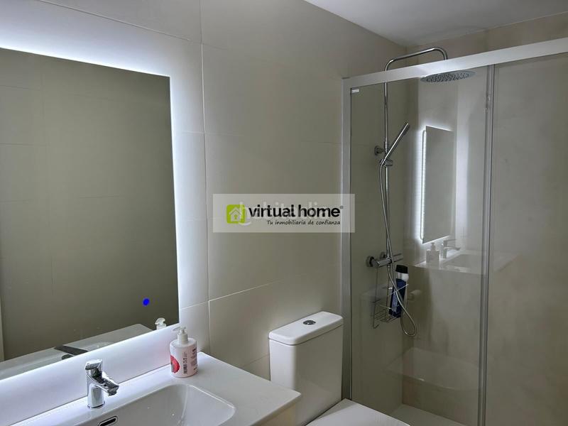 Foto 1ef83c11-03c2-4390-a3a4-7b808eb895f7. Flat in Playa Levante Benidorm