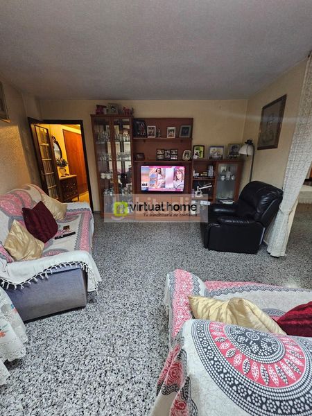 Foto a869e304-aa0b-4d81-b624-32b73e9b28c0. Pis a Centro Urbano Benidorm