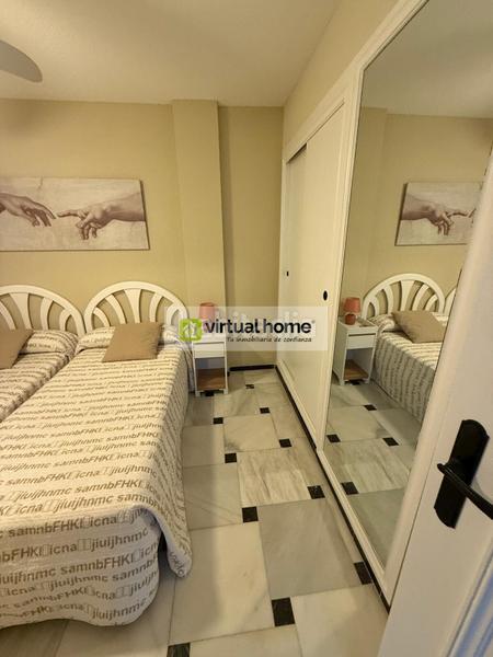 Foto 31ec632d-2ceb-445d-a7d2-b8e0fa2873ff. Location appartement avec parking piscine dans Playa Levante Benidorm