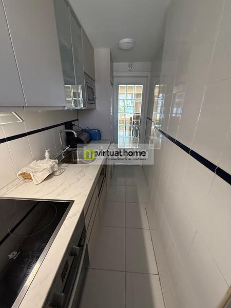 Foto 458c7a66-bc18-4127-85b5-c741090d6309. Location appartement avec parking piscine dans Playa Levante Benidorm