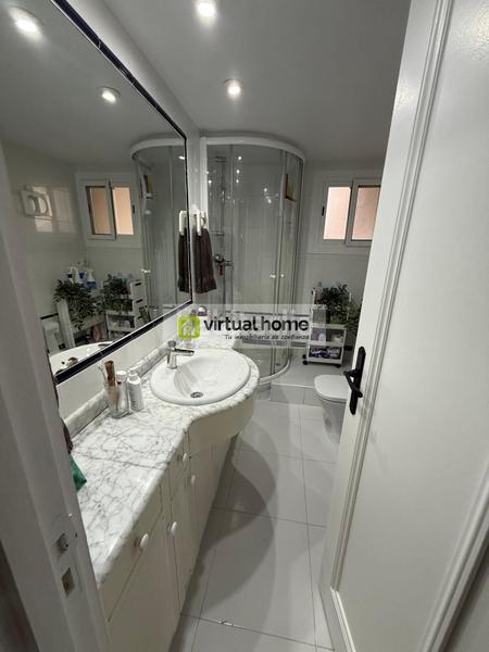 Foto 99bc35ef-115e-49d8-970a-aa5855f47a49. Miete etagenwohnung mit parking pool in Playa Levante Benidorm