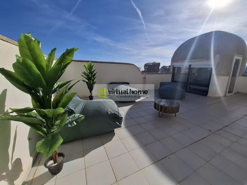 Foto b3fb7ce6-3859-4bb6-b1a4-e8bb7008b06b. Àtic amb piscina a Levante Alto Benidorm