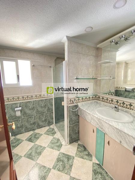 Foto c83ffe75-2c31-4f1d-af1d-dbfa8698ccee. Pis amb calefacció aparcament a Playa Levante Benidorm