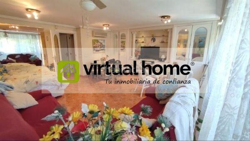 Foto 56b68670-354b-4872-a9fd-3f132065916e. Apartamento  en venta avenida mediterraneo en Benidorm