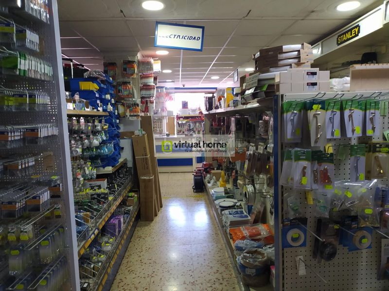 Foto ba23f7ba-2435-4c55-a807-4a47dad66217. Locale commerciale in Centro Urbano Benidorm